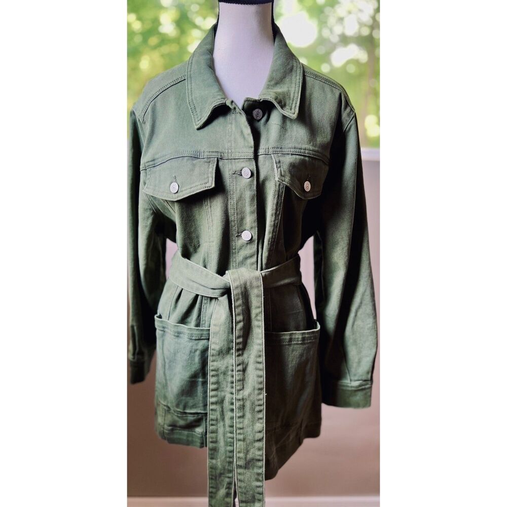 NWOT Terra & Sky Twill Button-Down Shacket with Belt. Size 14.